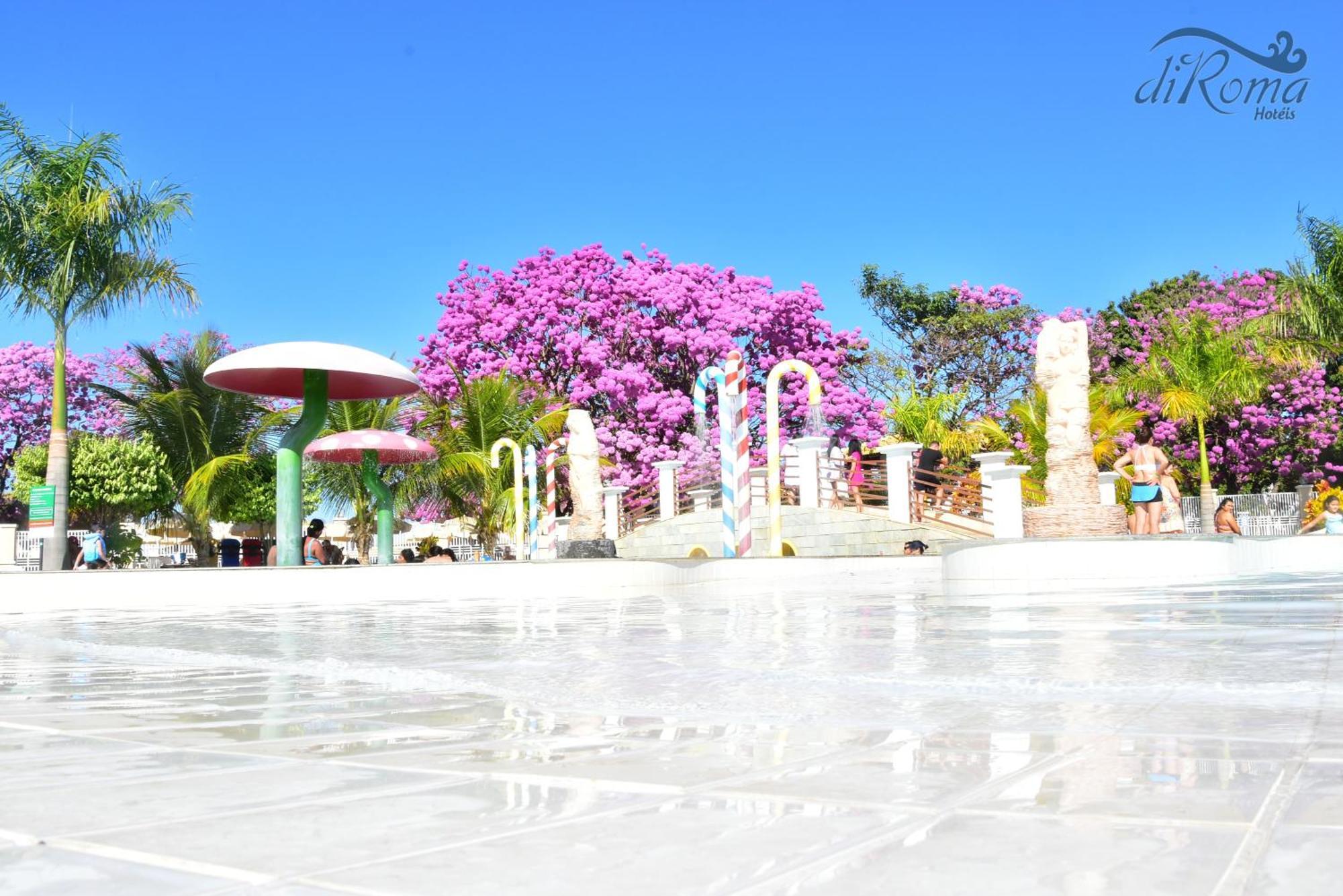 Di Roma Lacqua Caldas Novas Park 24H, Com Roupas De Cama E Banho Dış mekan fotoğraf